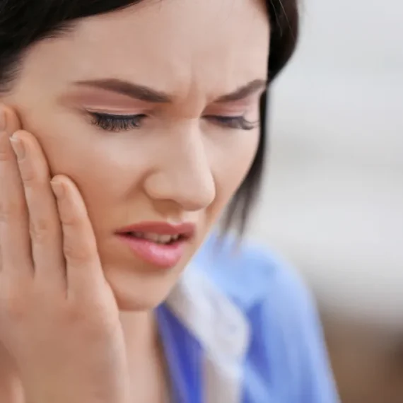 The Difference Between Sinus Pain and a Toothache